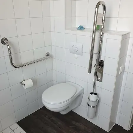 Eddy's Sunshine Apartament *
